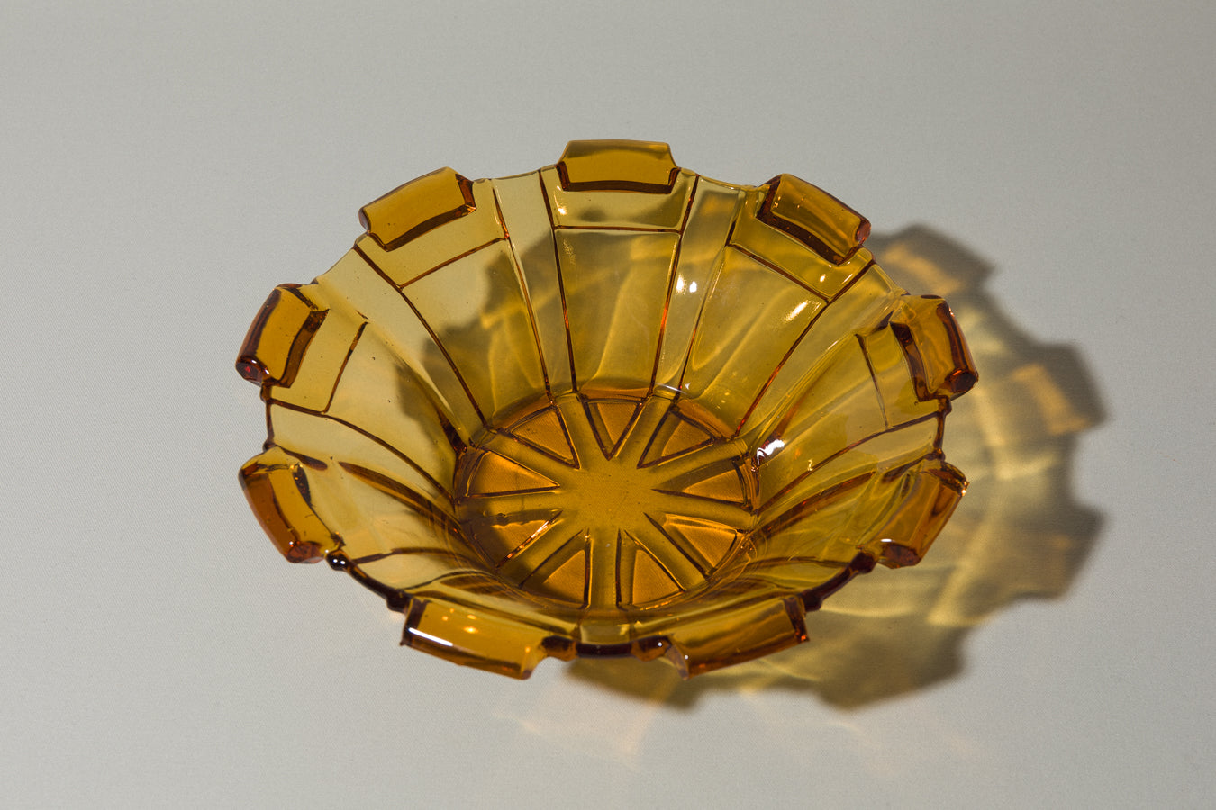 Amber glass SERVING BOWL