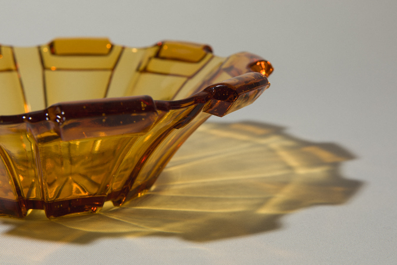 Amber glass SERVING BOWL