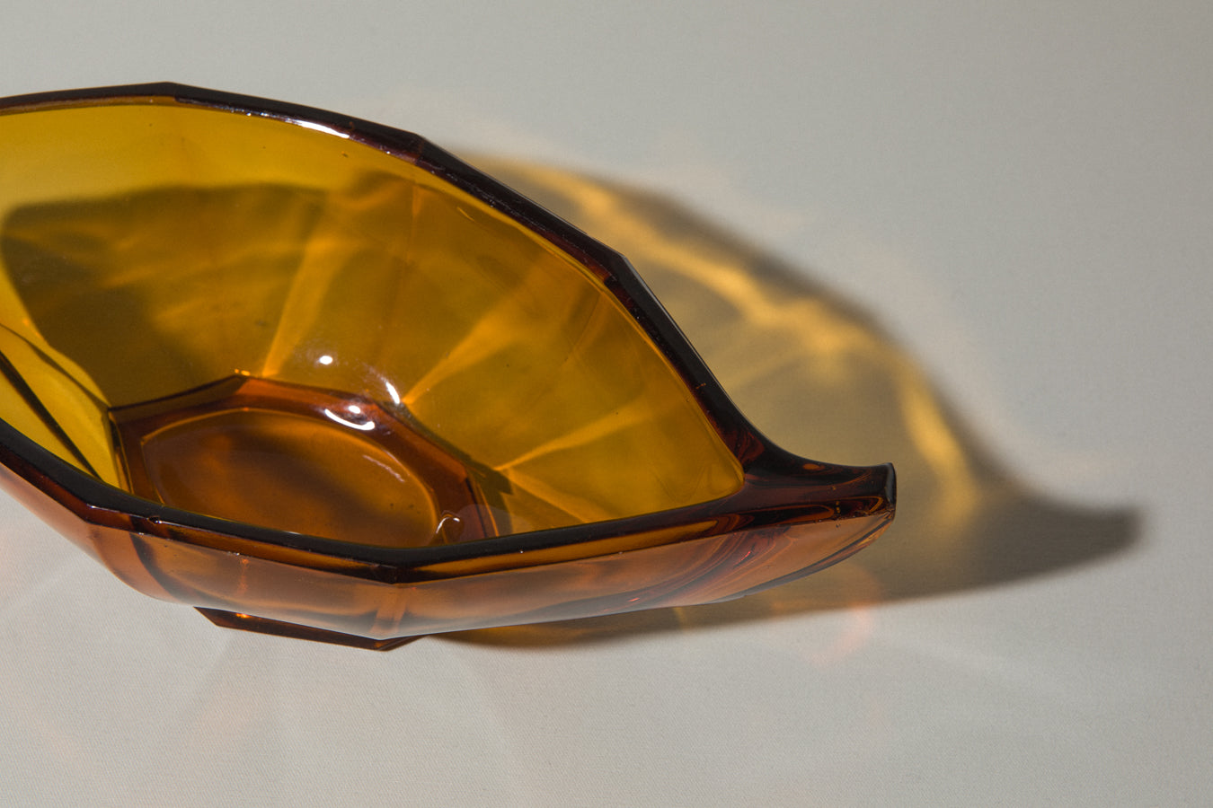 Amber glass SERVING BOWL