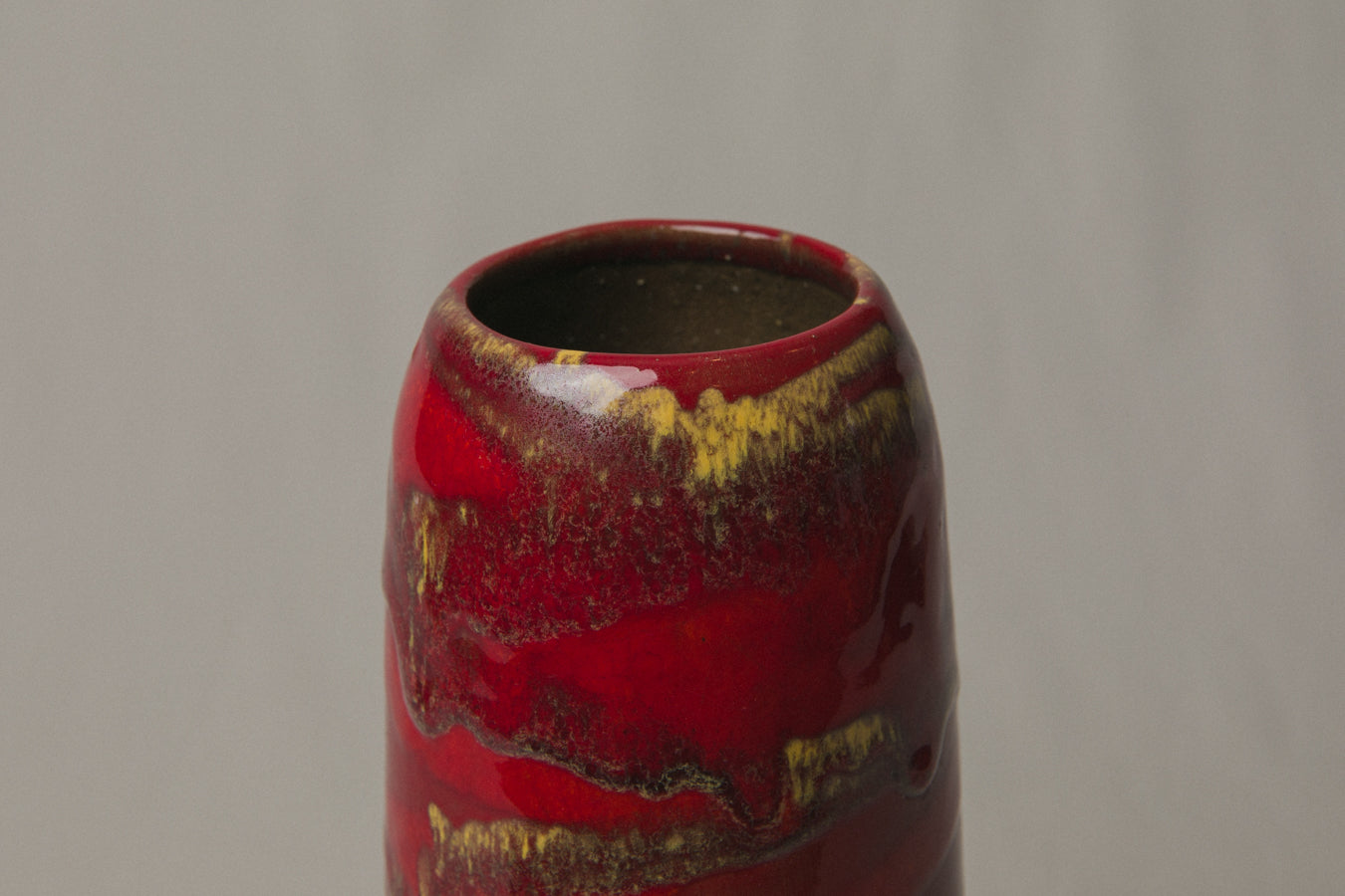 Red streaked VASE by Pesthidegkút Ceramics Factory _ 994