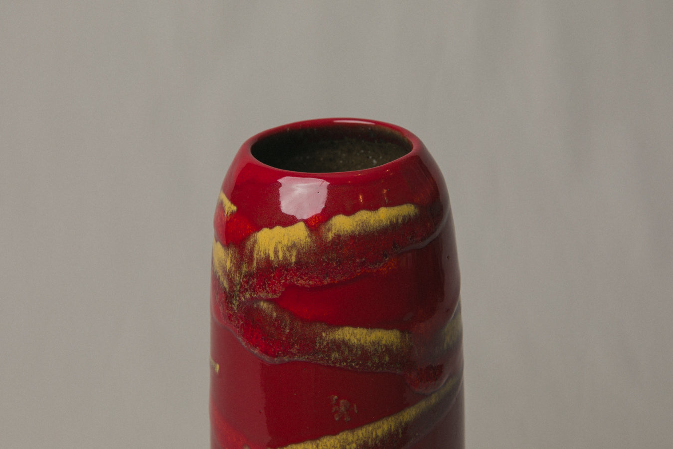Red streaked VASE by Pesthidegkút Ceramics Factory _ 995