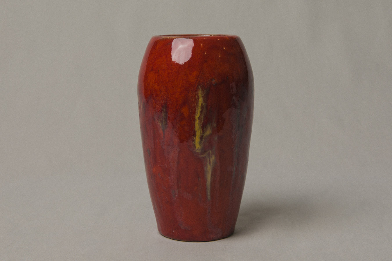 Red torpedo VASE by Pesthidegkút Ceramics Factory _ 997