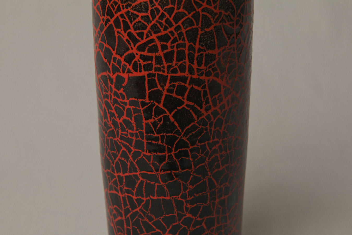Visually crackled VASE by Éva Bod _ 1009