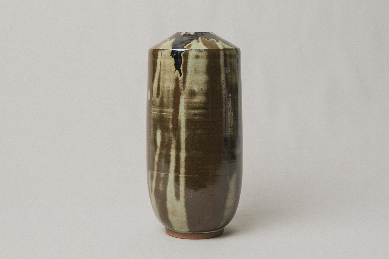Contemporary urn VASE by László Mácsai _ 1031