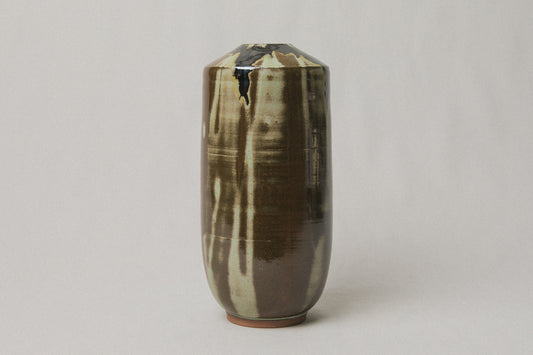 Contemporary urn VASE by László Mácsai _ 1031