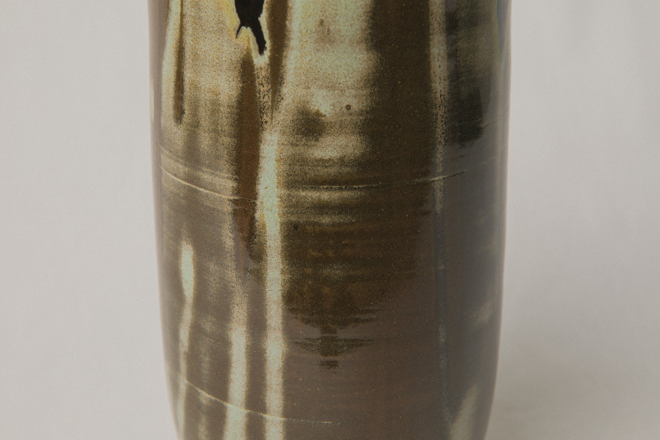 Contemporary urn VASE by László Mácsai _ 1031
