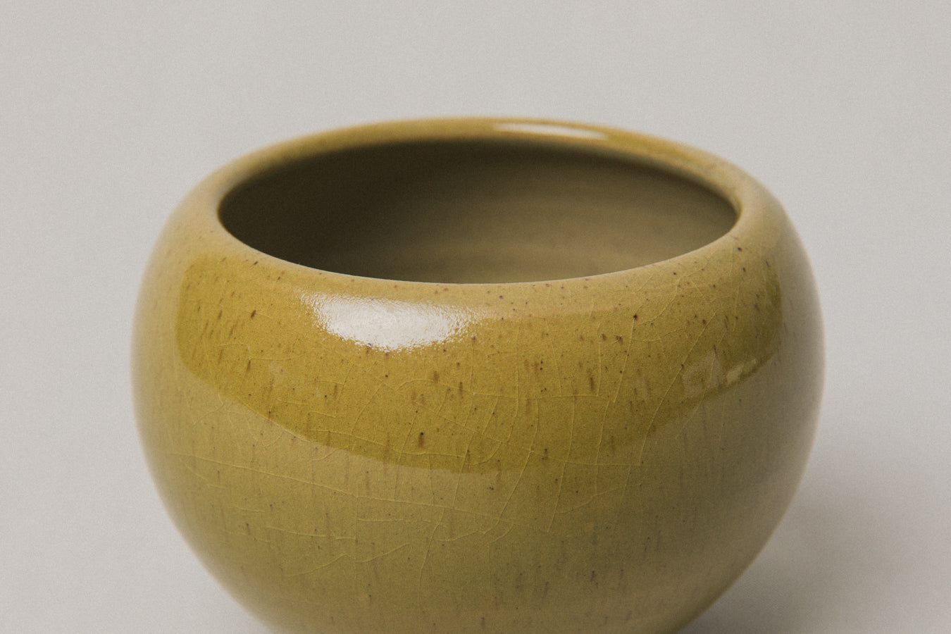 Small ceramic BOWL/POT _ 1034