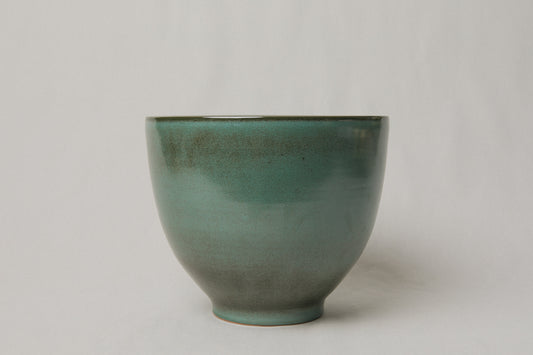 Large ceramic BOWL/POT _ 1041