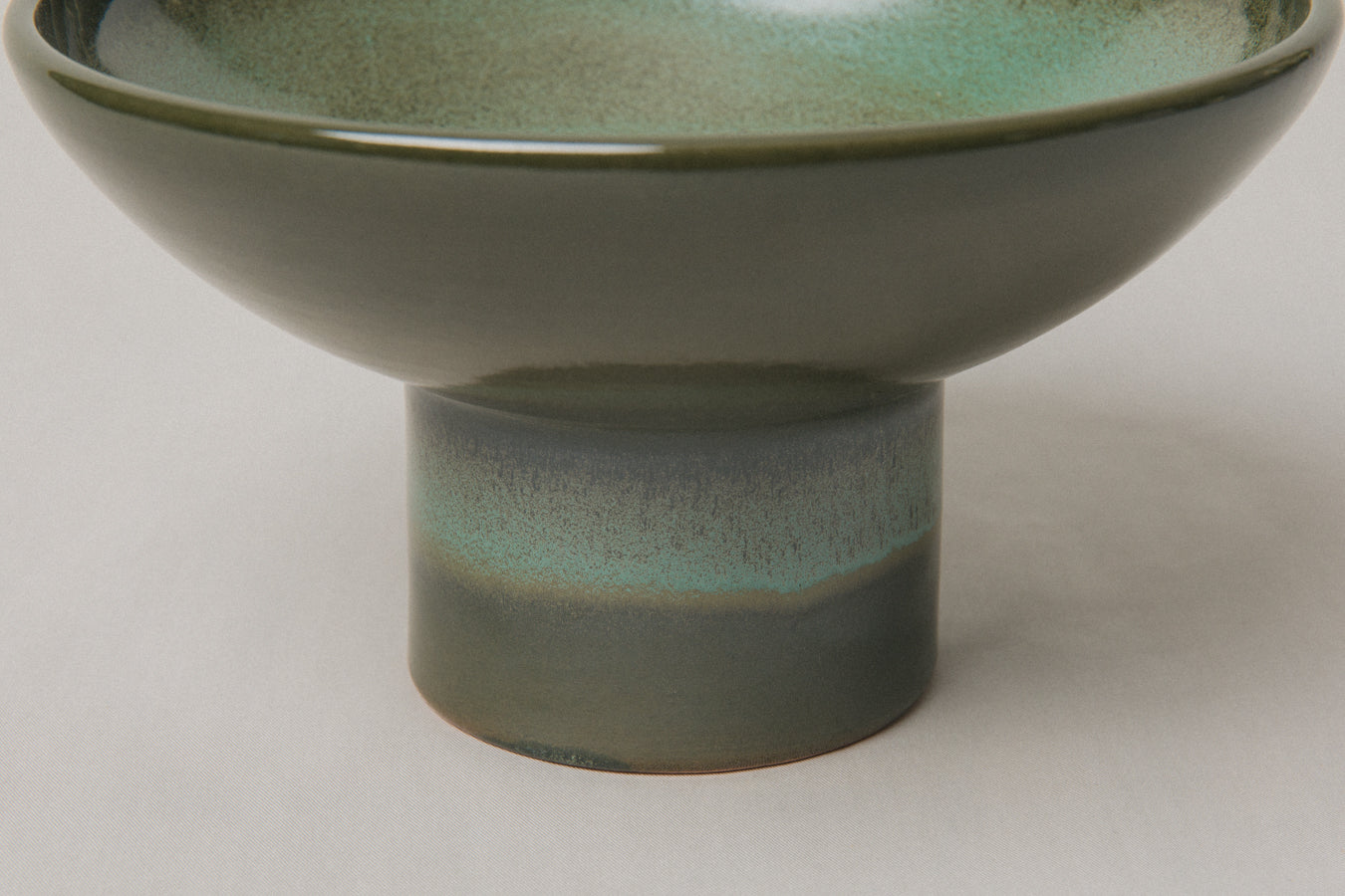 Footed ceramic BOWL _ 1042