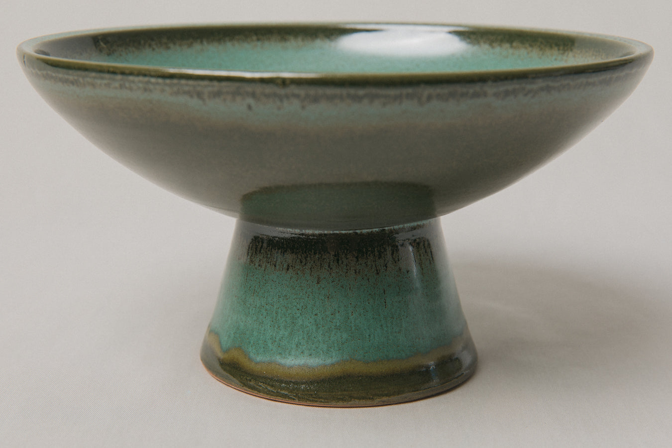 Footed ceramic BOWL _ 1043