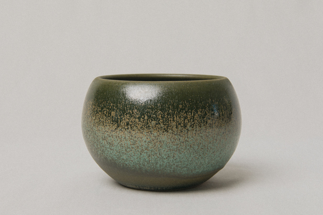 Extra small ceramic BOWL/POT _ 1039