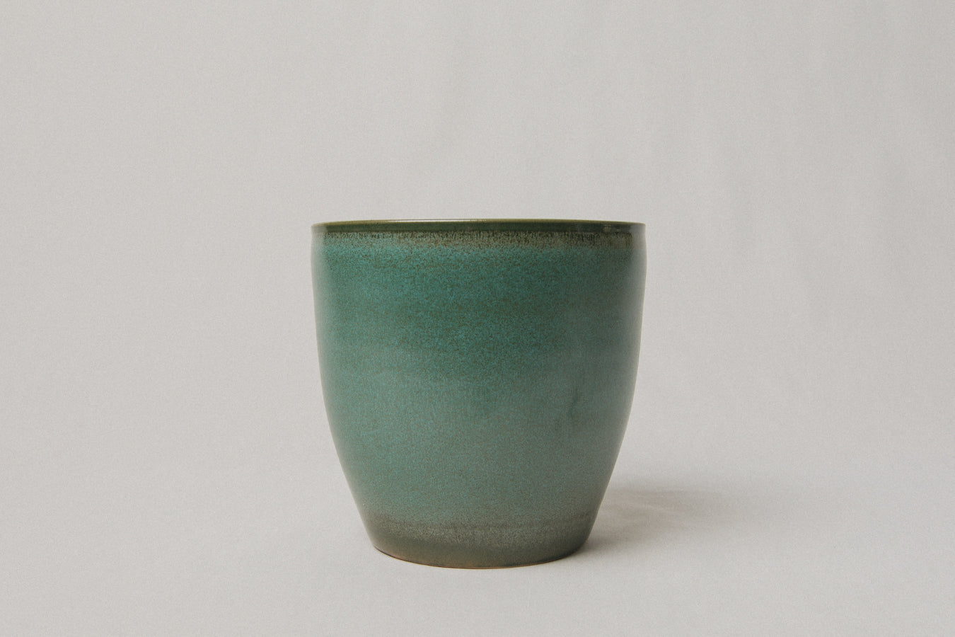 Medium ceramic BOWL/POT _ 1045