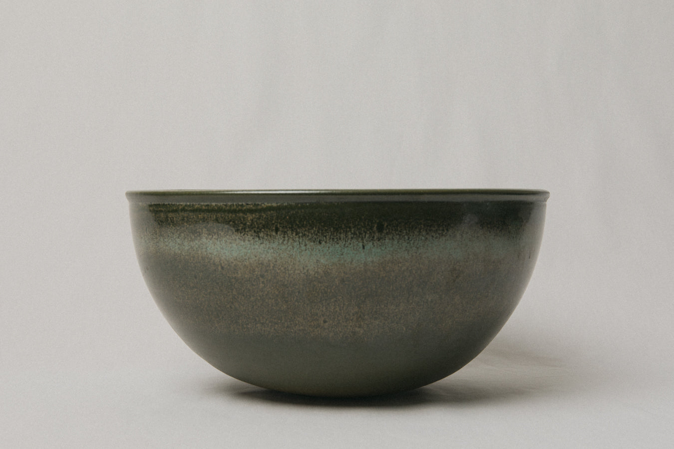 Large ceramic BOWL _ 1049