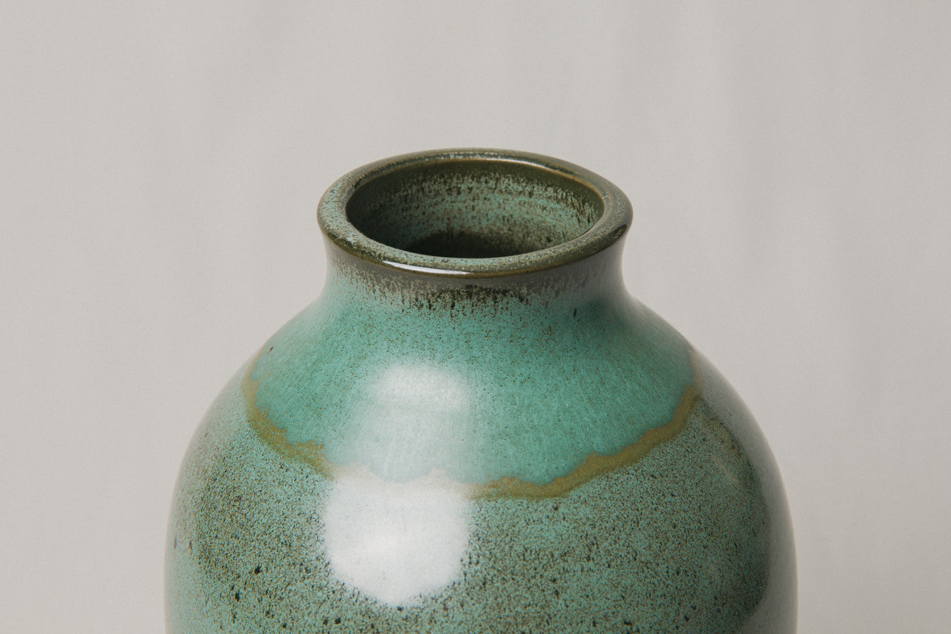 Contemporary ceramic VASE _ 1053
