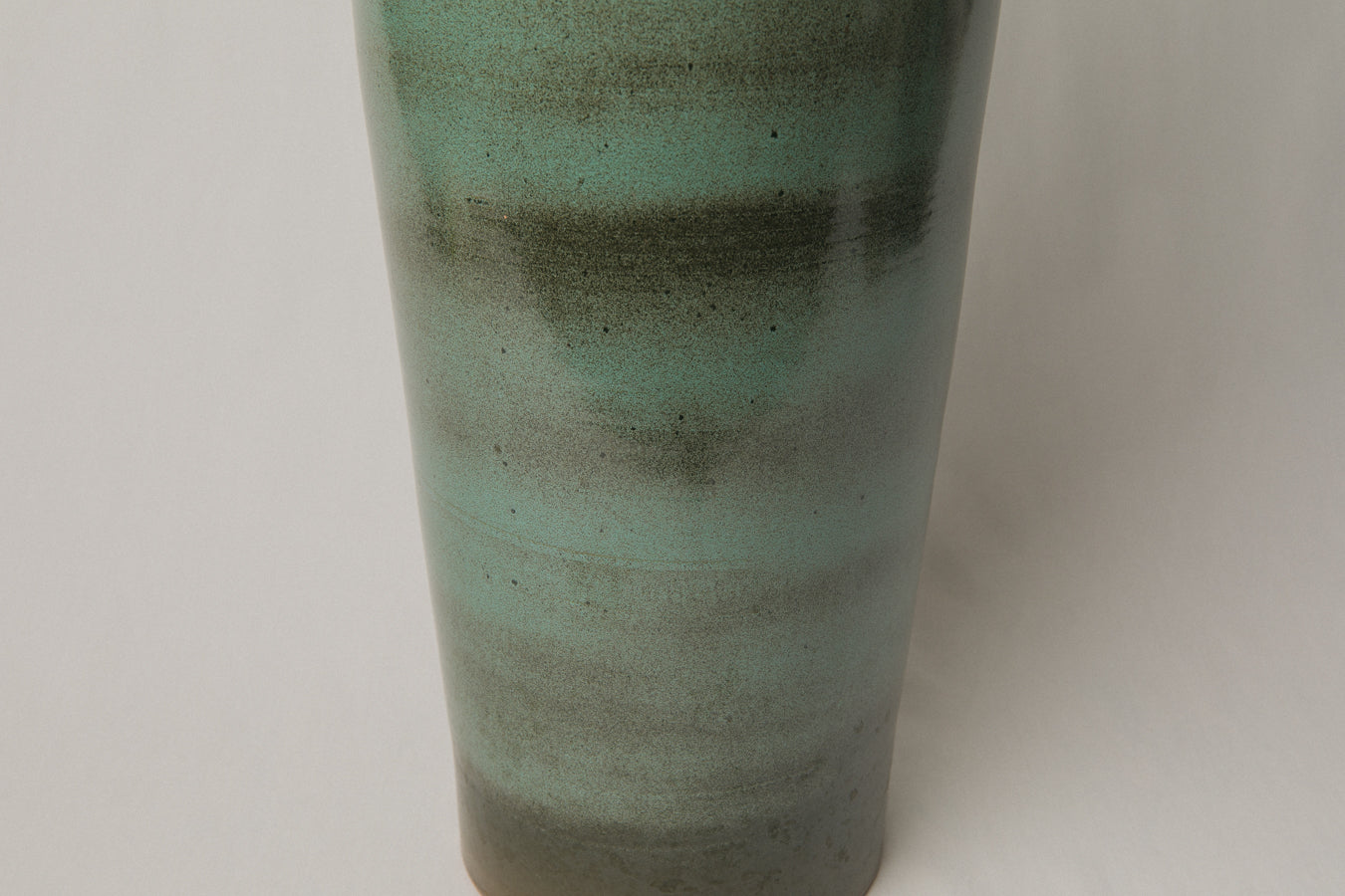 Tall cigar ceramic VASE _ 1055