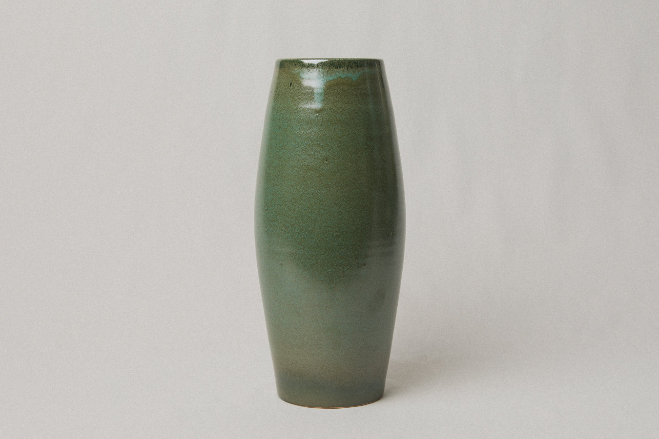 Medium tall cigar ceramic VASE _ 1056