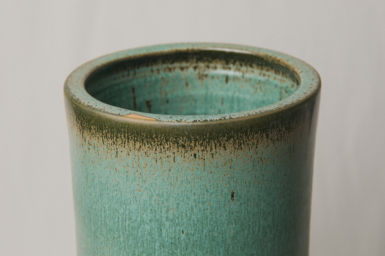 Tall cylinder ceramic VASE _ 1058