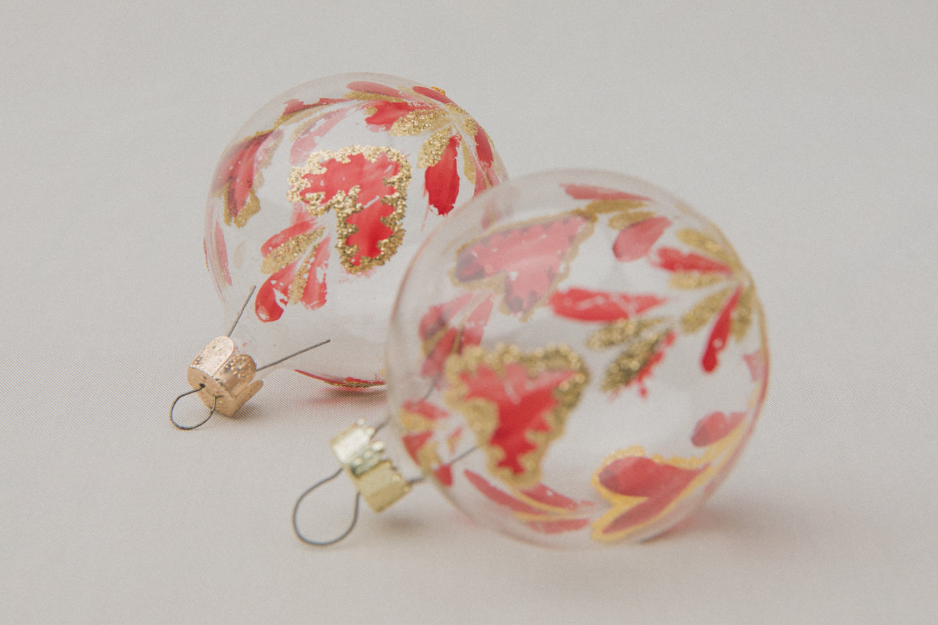 Vintage GLASS ORNAMENT with heart motif _ 1067