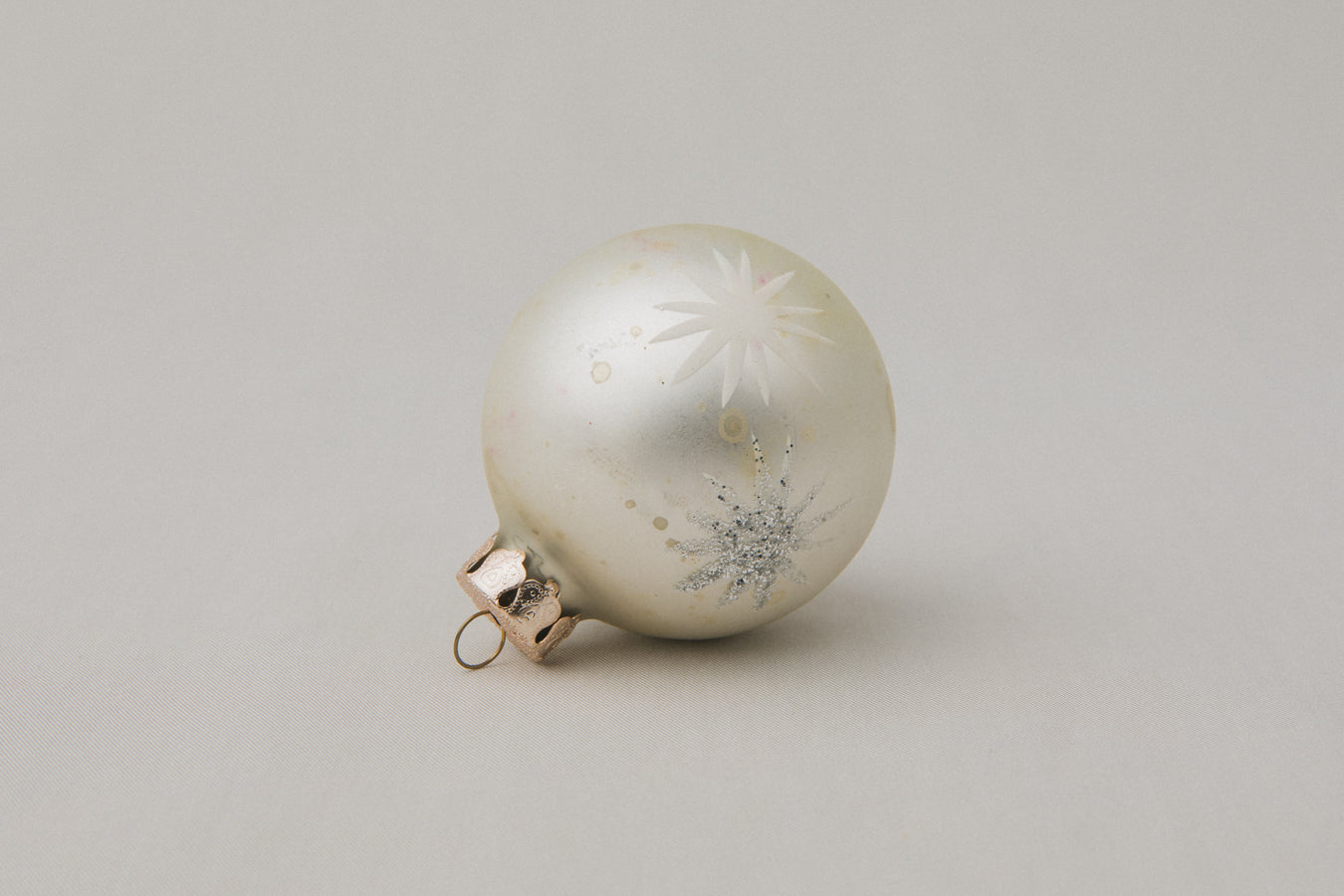 Vintage GLASS ORNAMENT with star motif _ 1075