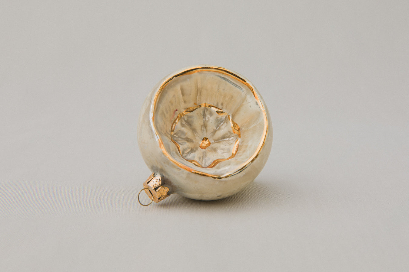 Vintage reflex GLASS ORNAMENT _ 1077