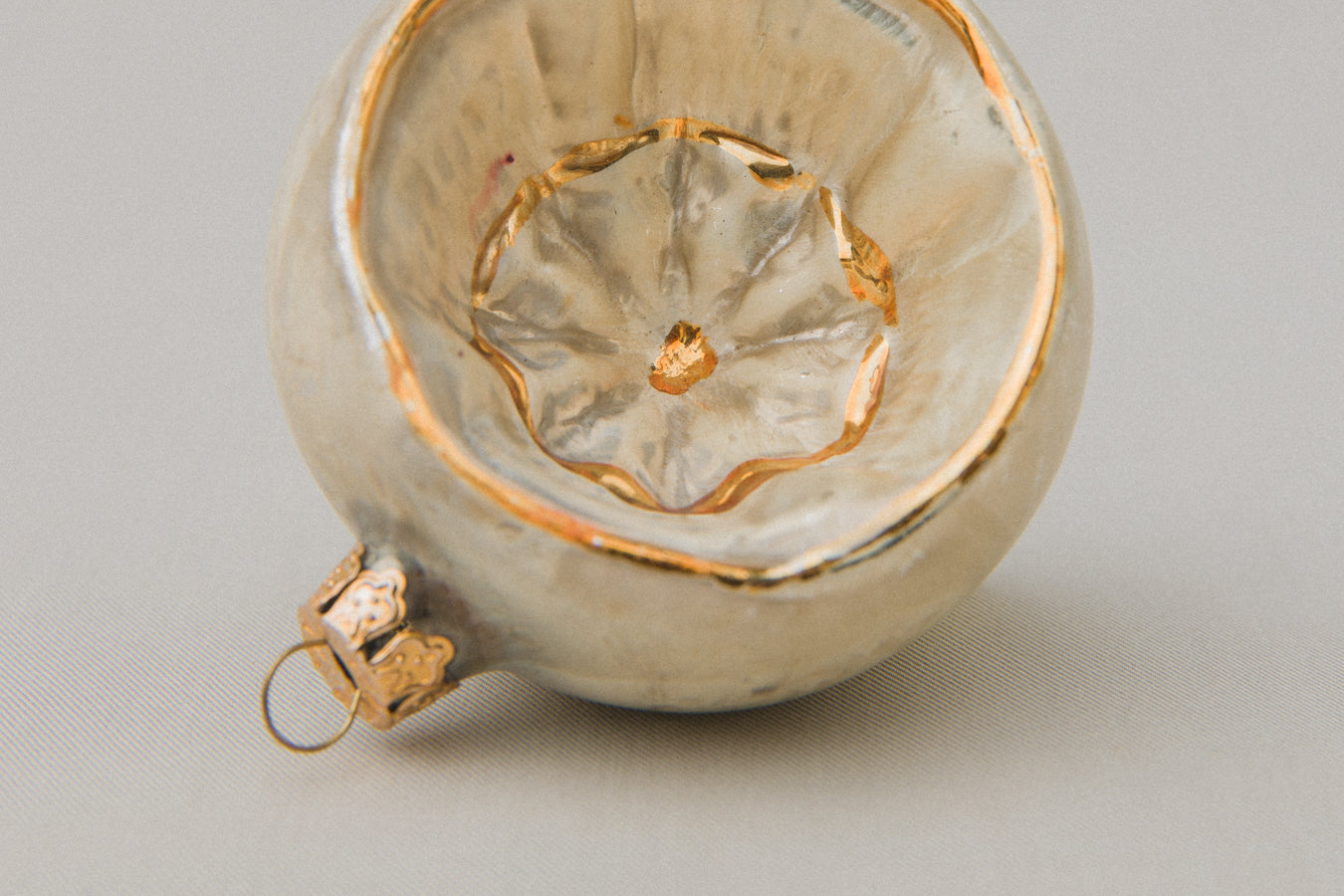 Vintage reflex GLASS ORNAMENT _ 1077