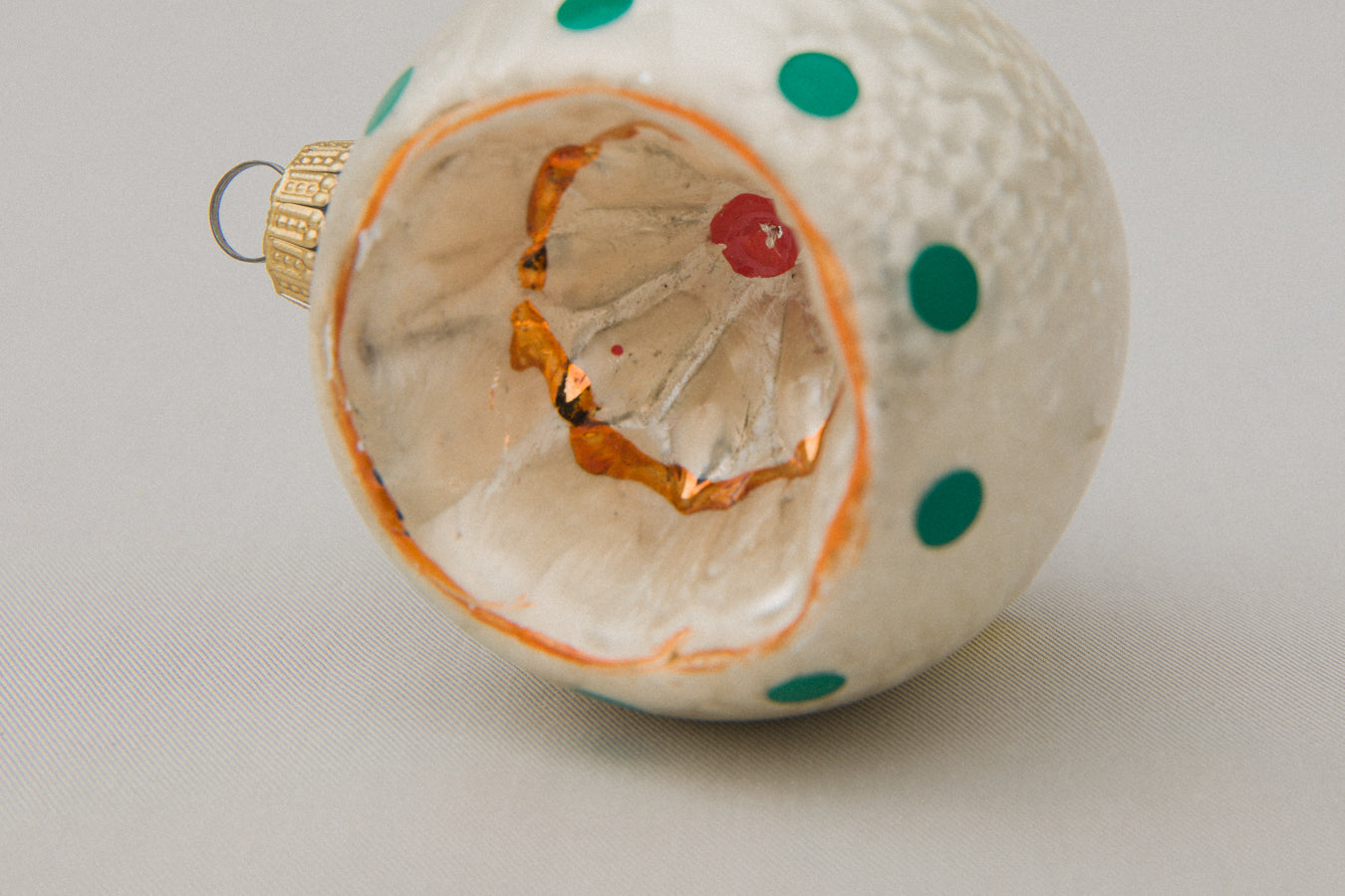 Vintage reflex GLASS ORNAMENT _ 1078