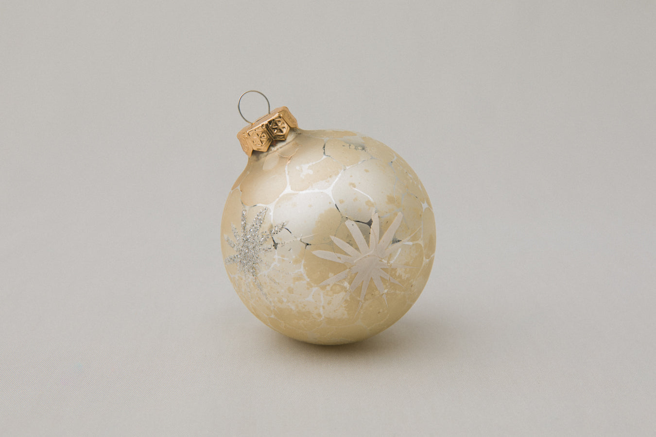 Vintage GLASS ORNAMENT with star motif _ 1081