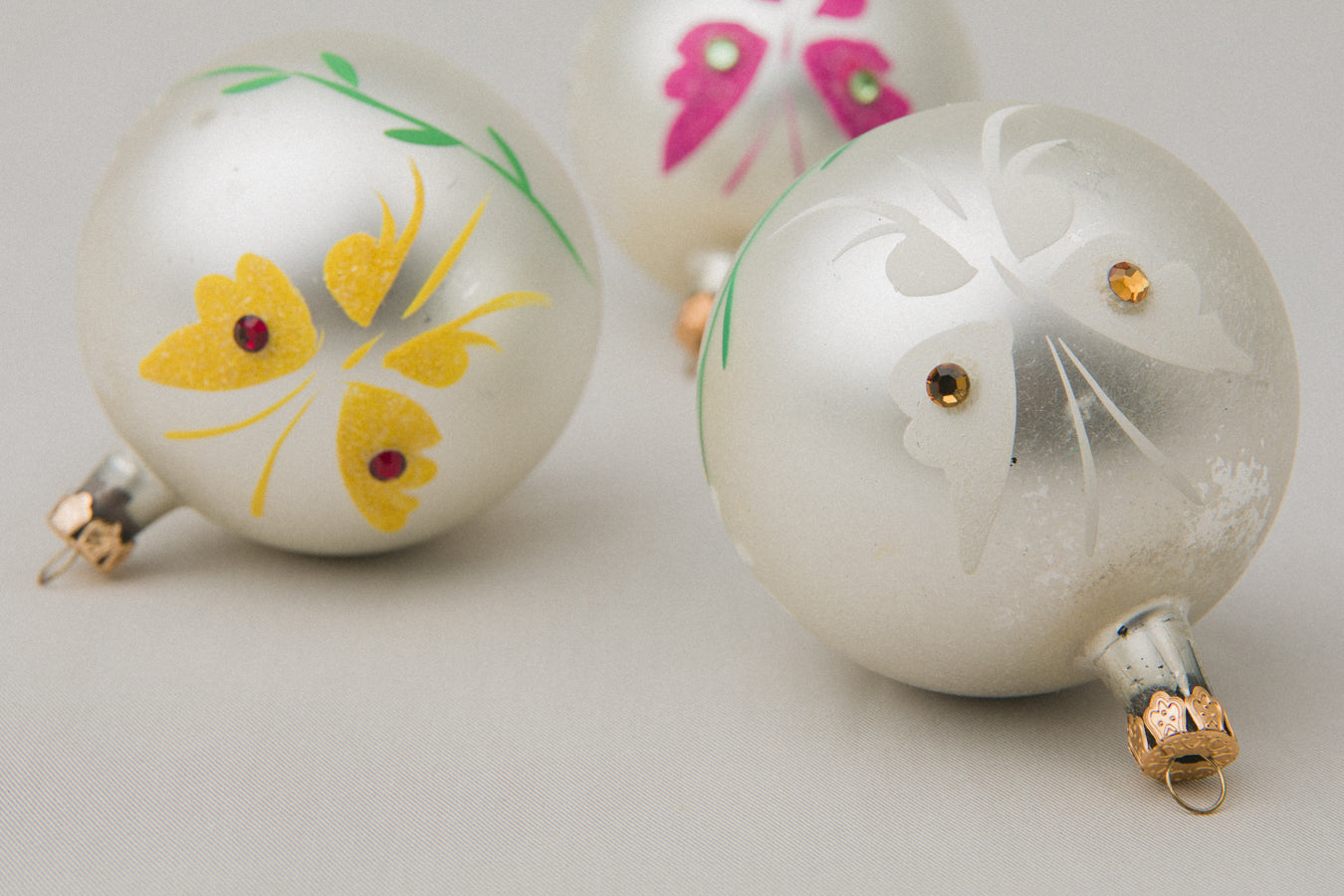 Vintage GLASS ORNAMENT with butterfly motif _ 1082