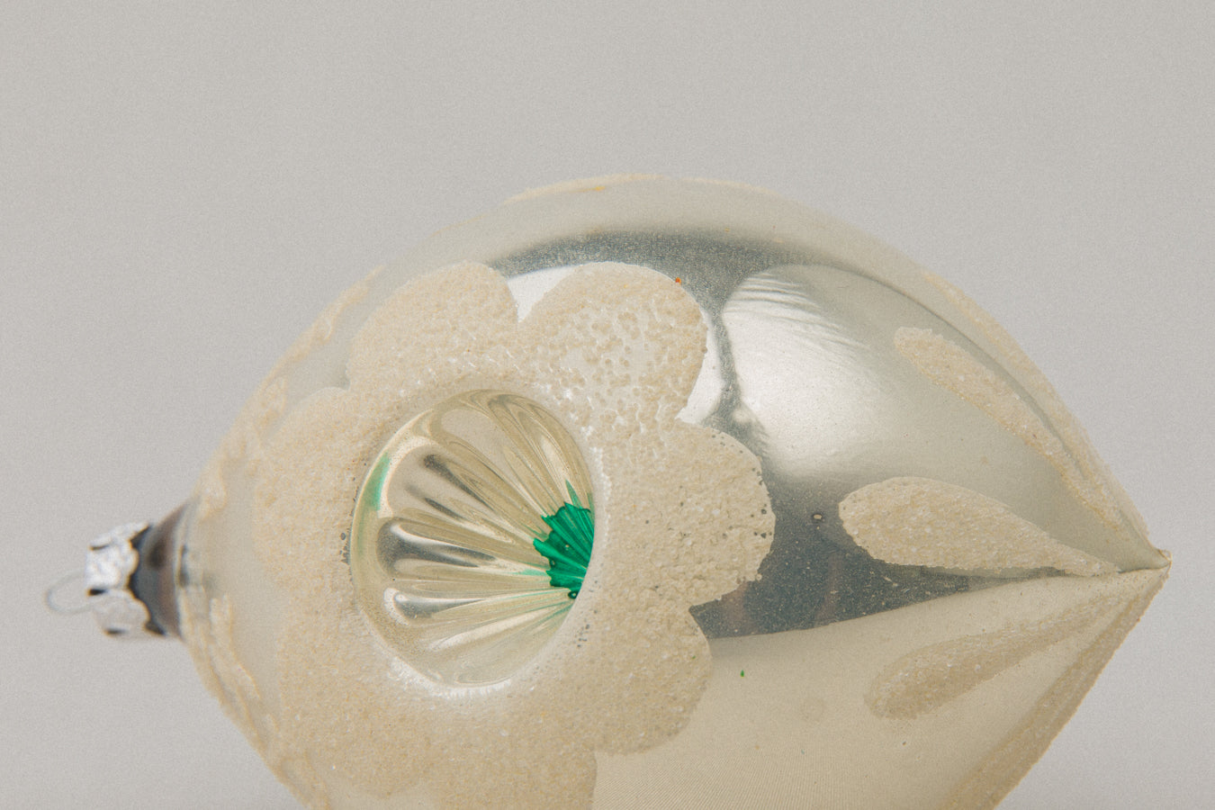 Vintage reflex spindle GLASS ORNAMENT _ 1089