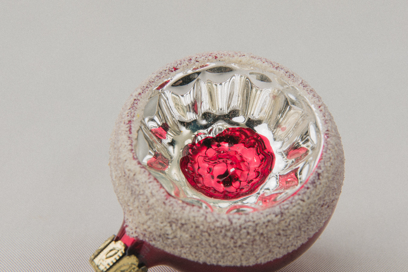 Vintage reflex GLASS ORNAMENT _ 1097