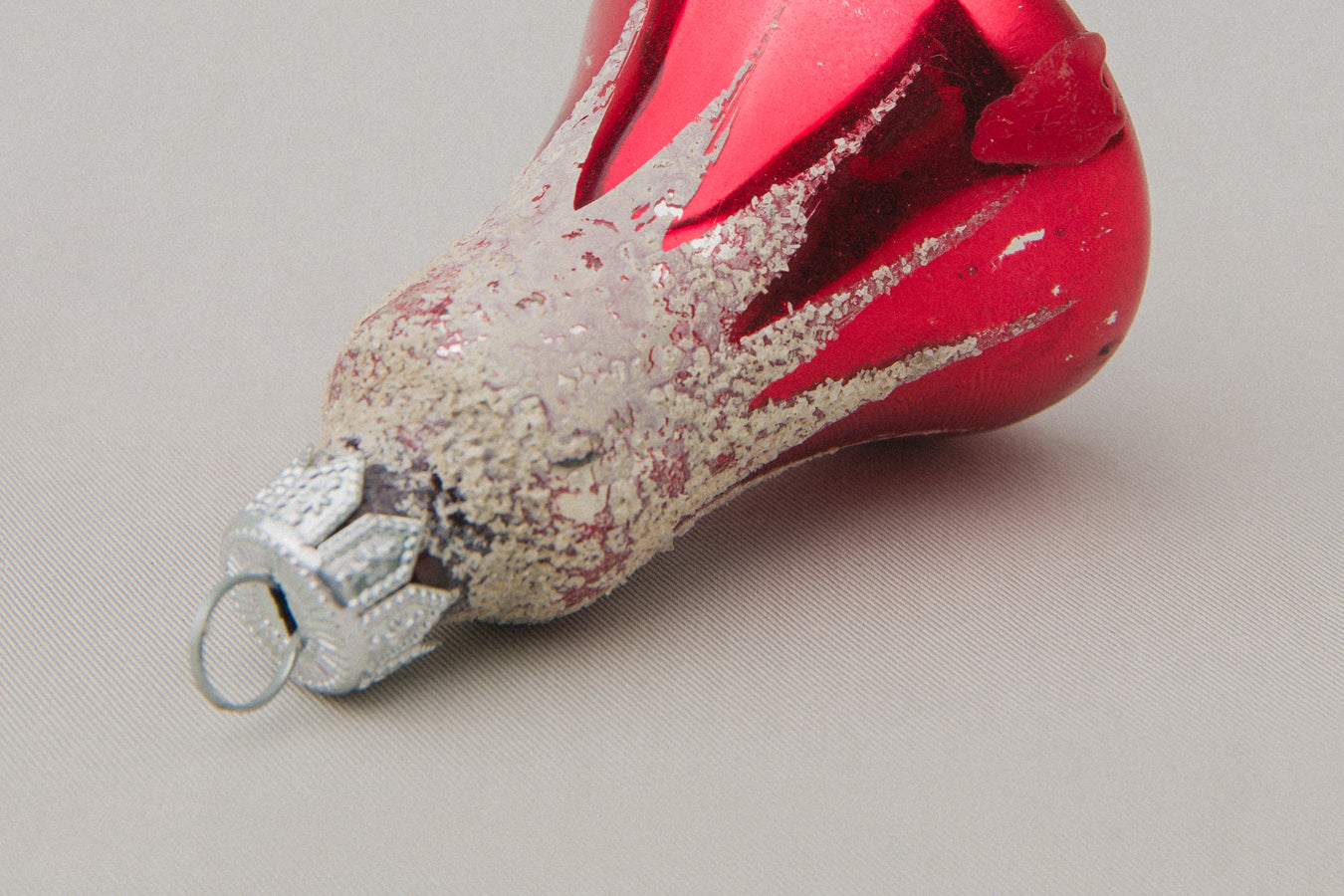 Vintage bell-shaped GLASS ORNAMENT _ 1108