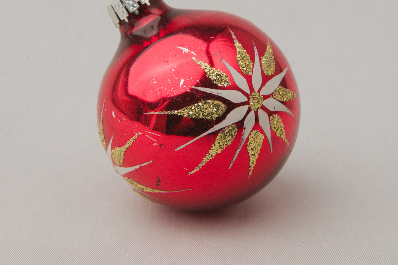 Vintage GLASS ORNAMENT with star motif _ 1110