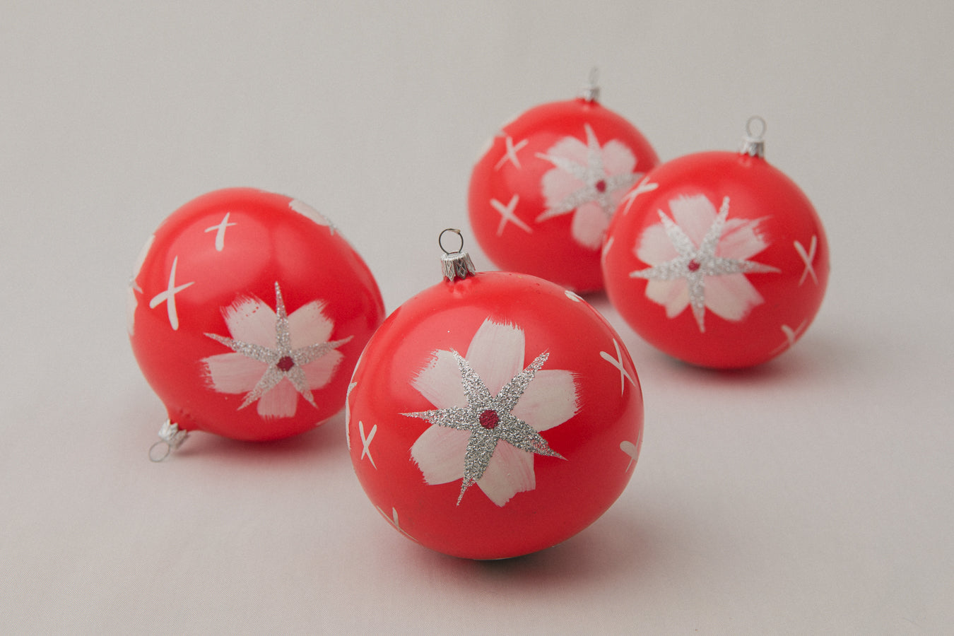 Vintage GLASS ORNAMENT with flower motif _ 1114