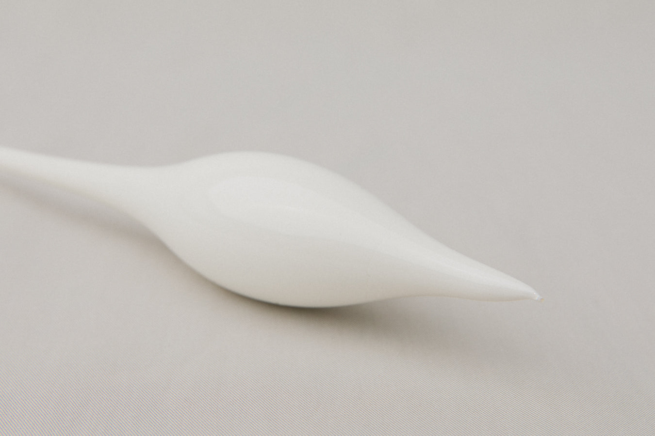 White glass icicle ORNAMENT _ 1129