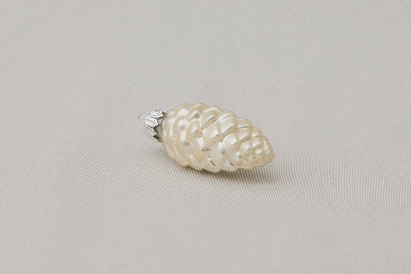 Off-white pine-cone glass ORNAMENT _ 1134