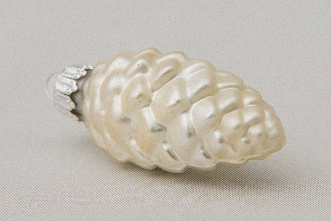 Off-white pine-cone glass ORNAMENT _ 1134