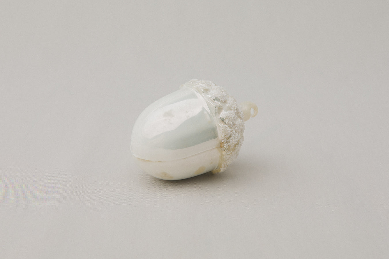 White acorn glass ORNAMENT _ 1140