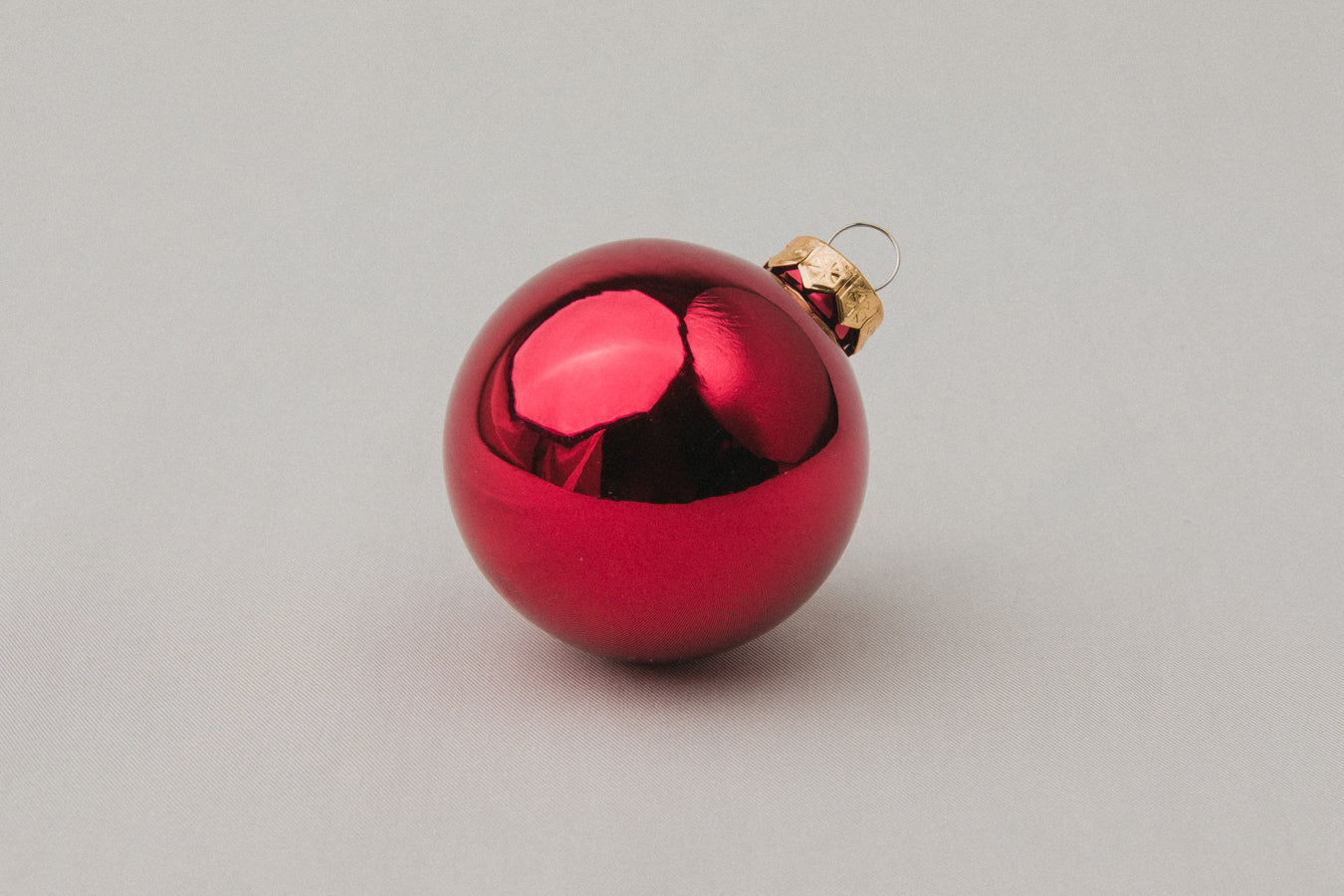 Red glass ball ORNAMENT _ 1145