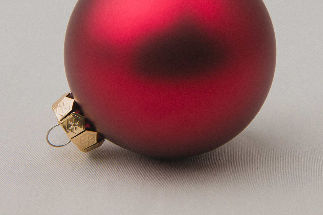 Red glass ball ORNAMENT _ 1153