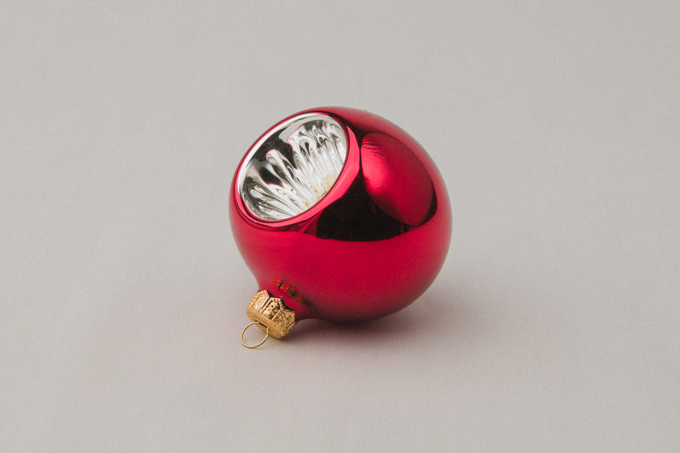 Red glass reflex ball ORNAMENT _ 1156