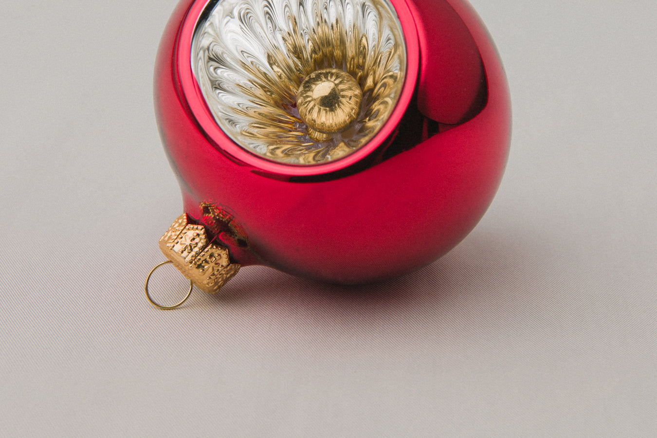 Red glass reflex ball ORNAMENT _ 1156
