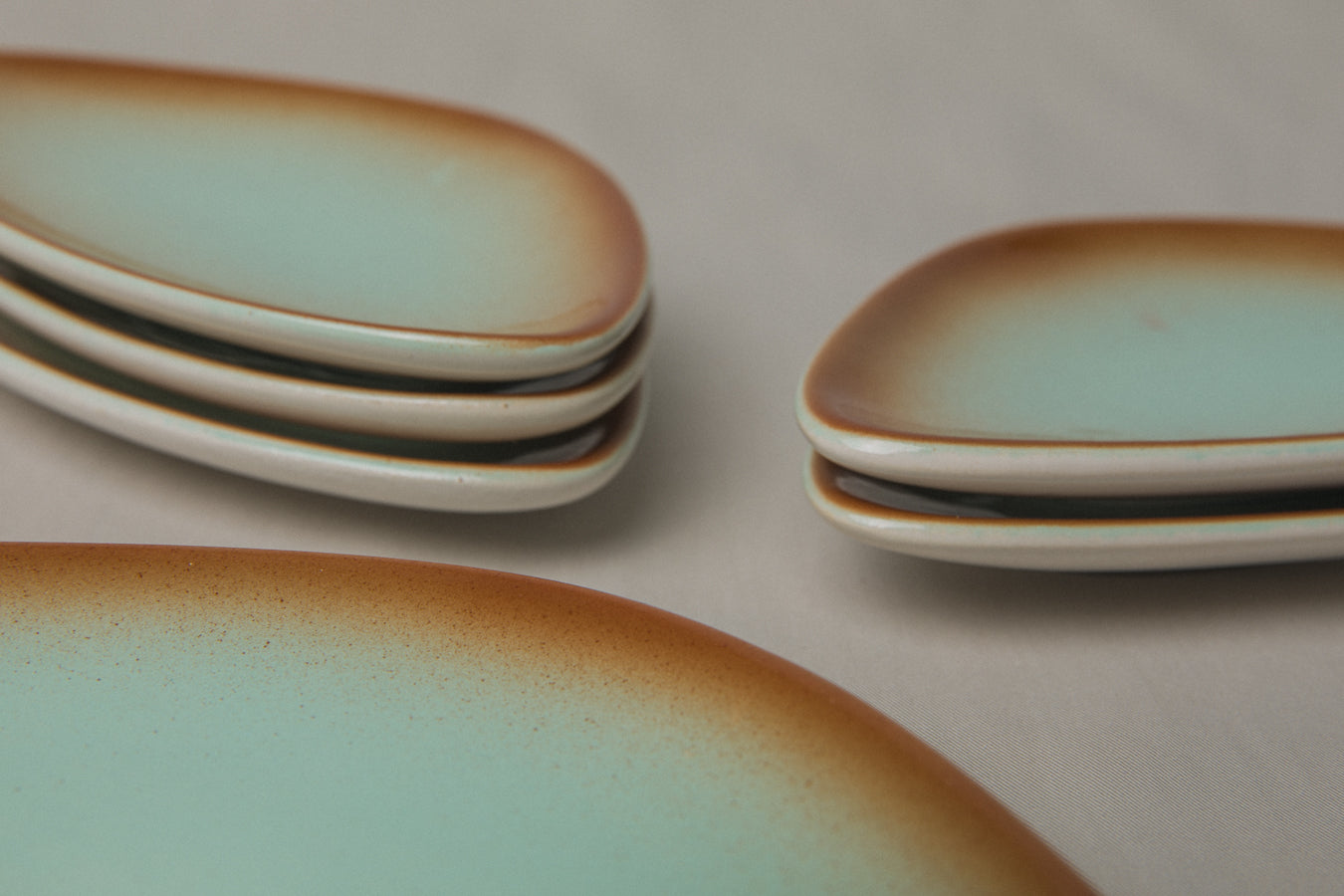 Set of six Gránit PLATES _ 1175