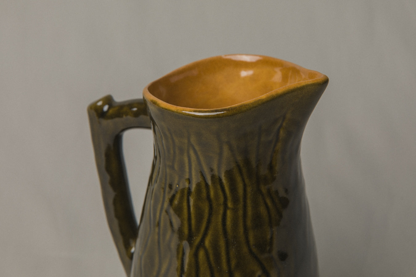 Tree bark PITCHER _ 1182