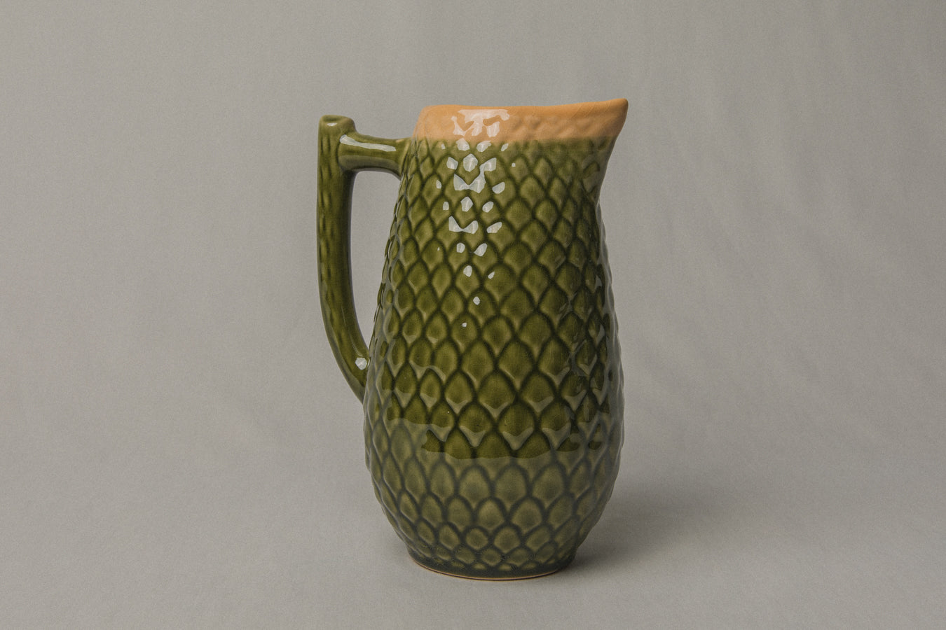 Pine cone PITCHER _ 1183