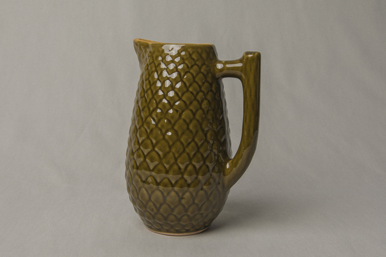 Pine cone PITCHER _ 1184
