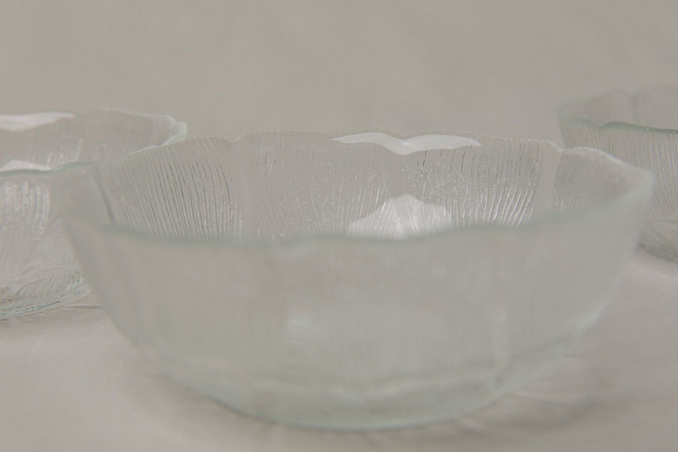 Set of five textured glass BOWLS small _ 1198