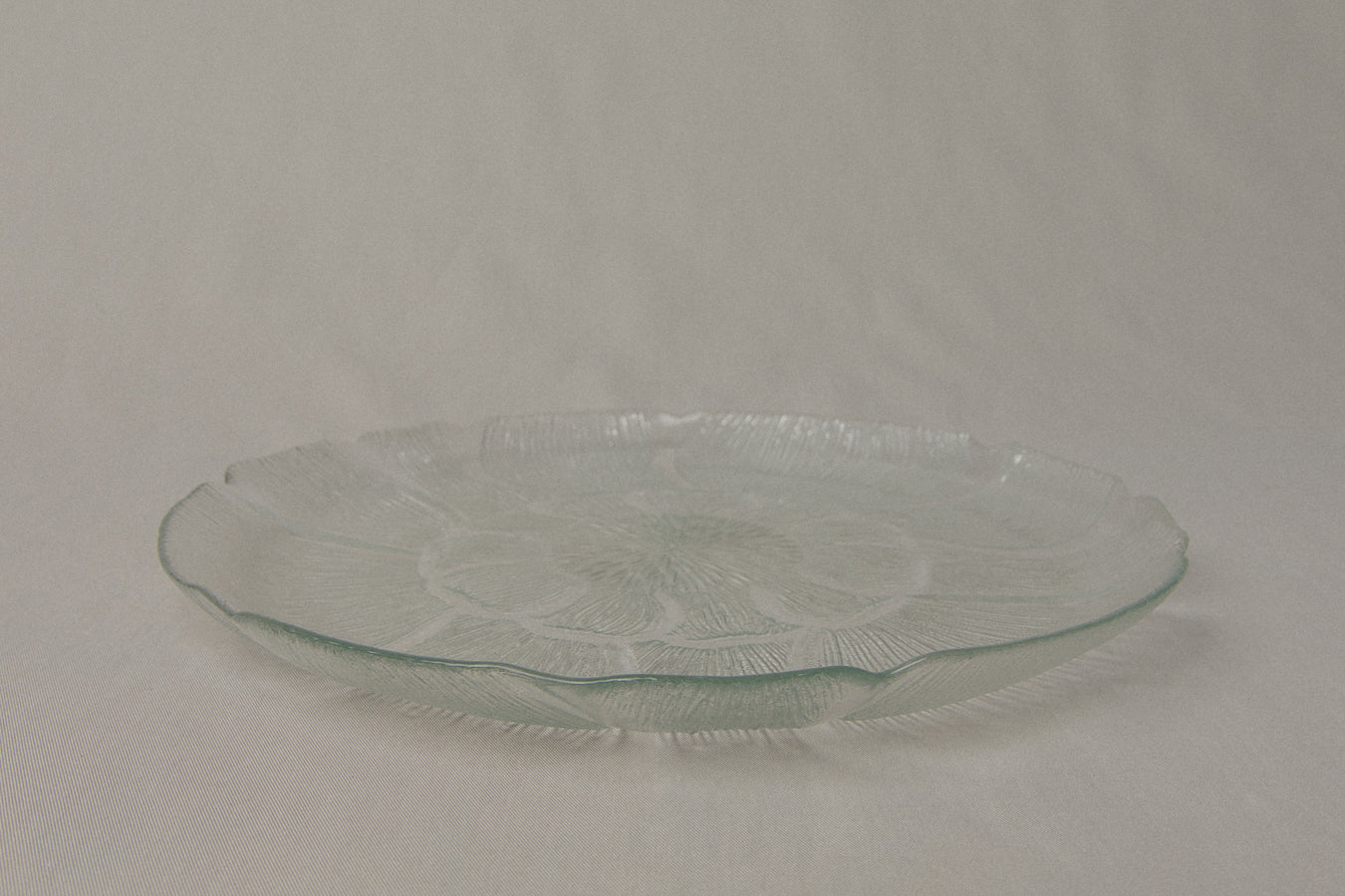 Textured glass SERVING PLATE _ 1202