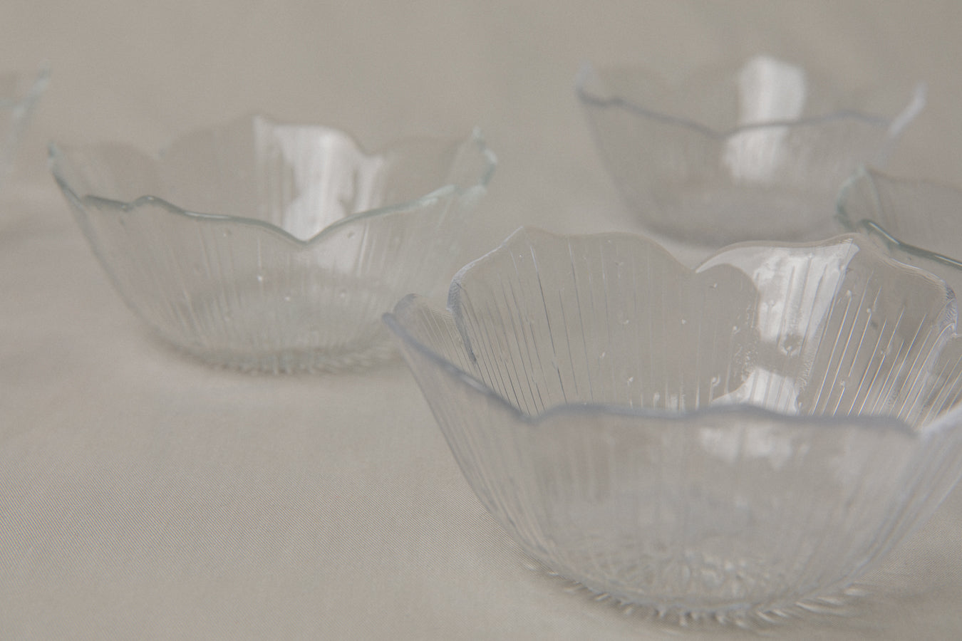Set of five textured glass BOWLS small _ 1204