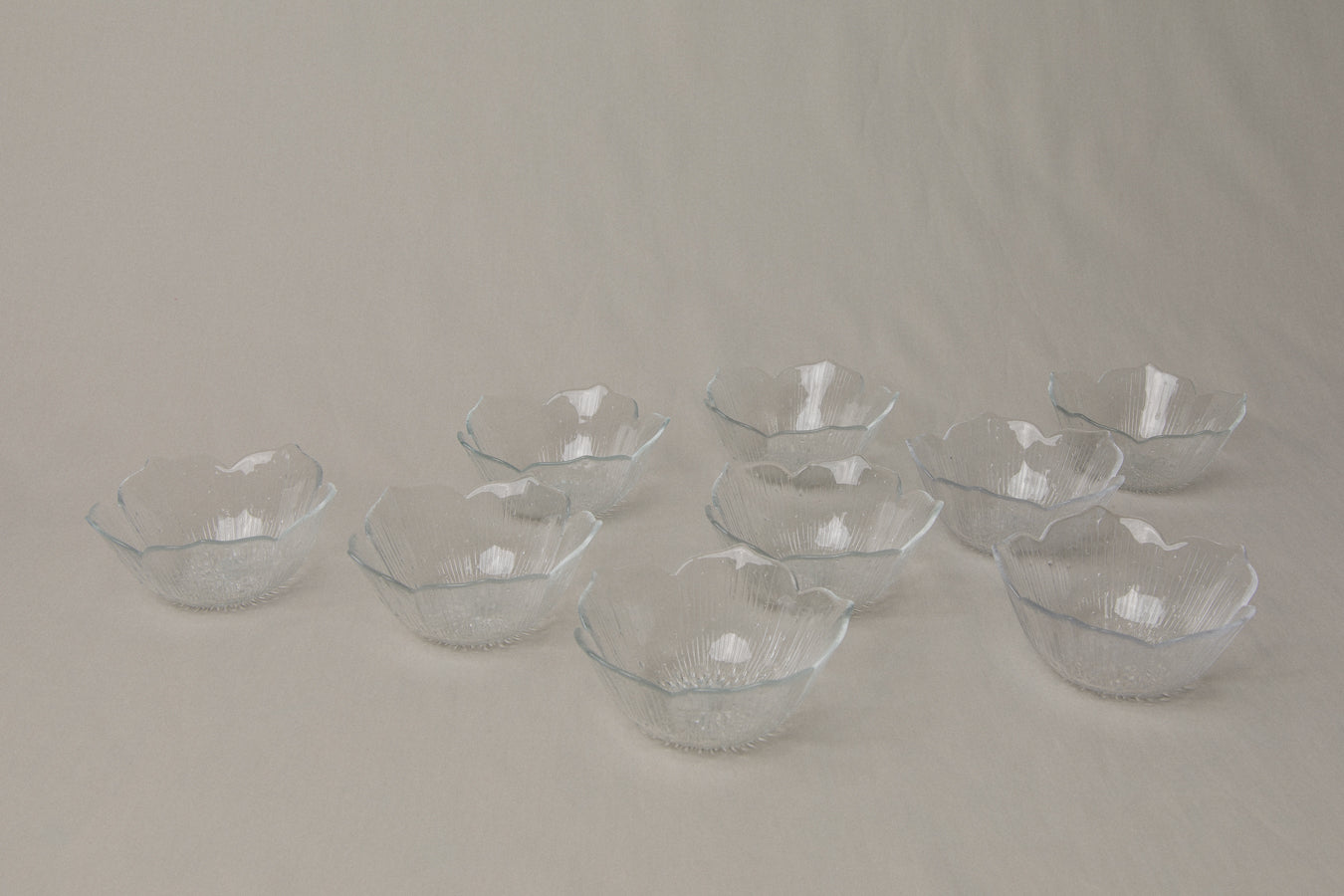 Set of five textured glass BOWLS small _ 1205