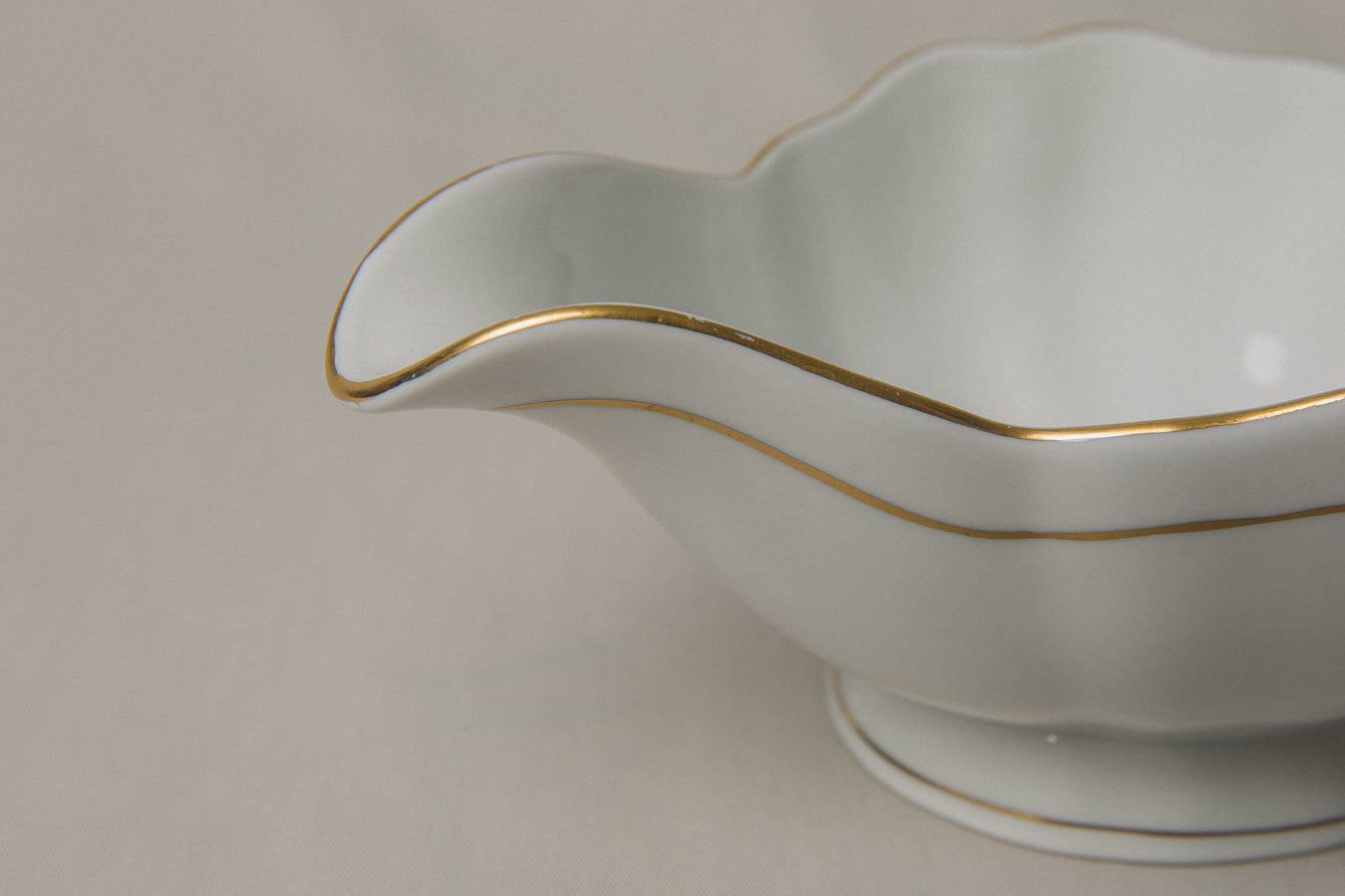 Vintage porcelain SAUCE DISH with gold stripe _ 1223